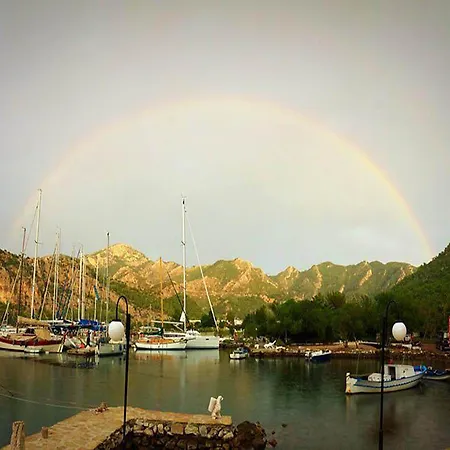 Cennet Marine Yacht Club Орхание
