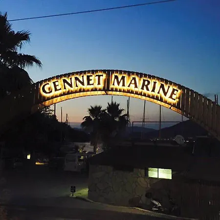Cennet Marine Yacht Club Hotel 2*