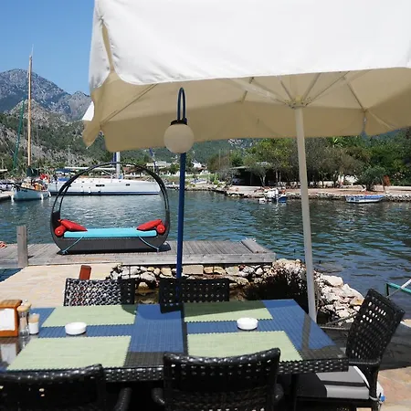 Cennet Marine Yacht Club Отель 2*